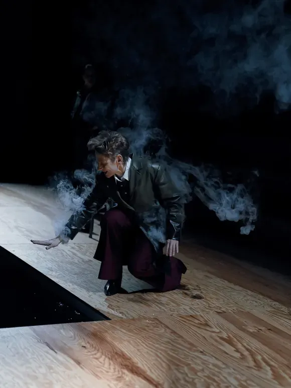 Bühnenbild und Kostüme von Marleen Johow