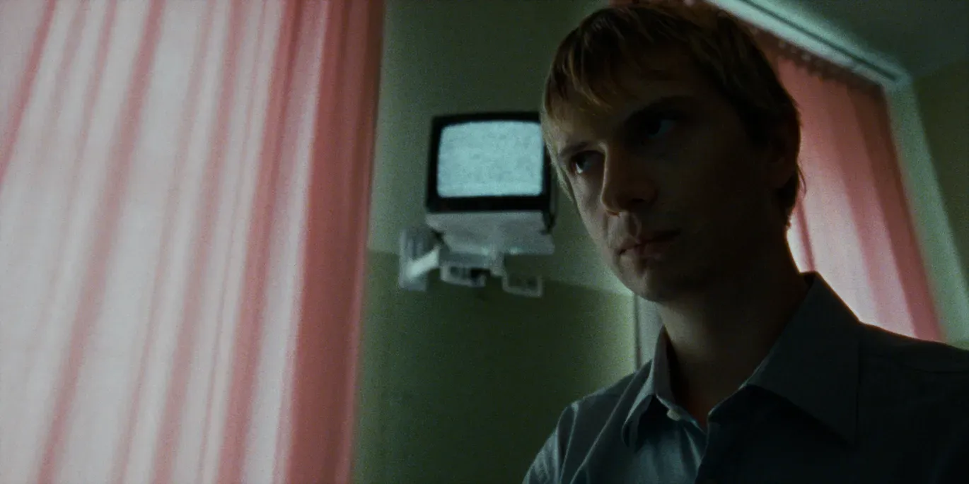 Bühnenbild und Kostüme von Marleen Johow