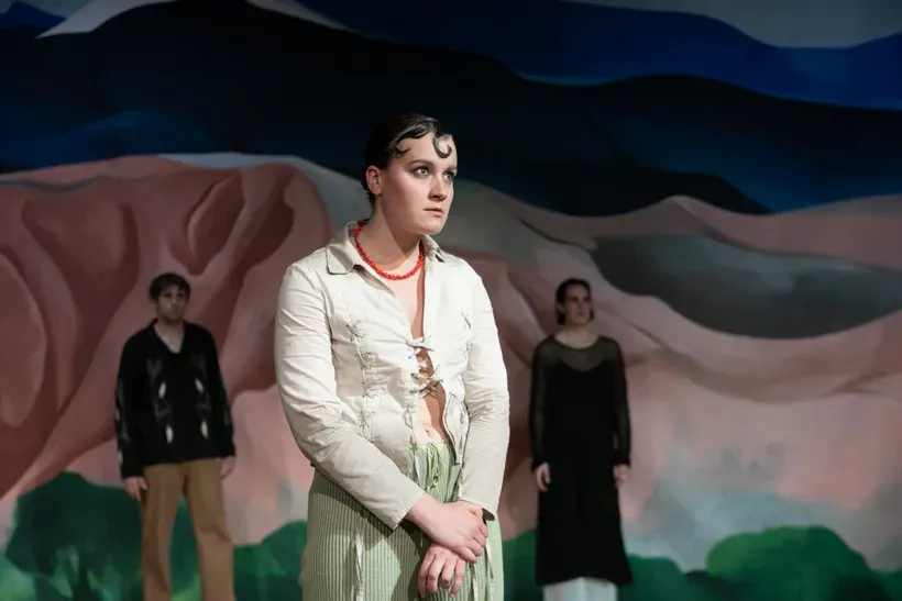 Bühnenbild und Kostüme von Marleen Johow