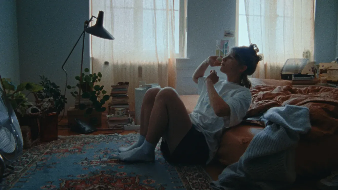 Bühnenbild und Kostüme von Marleen Johow